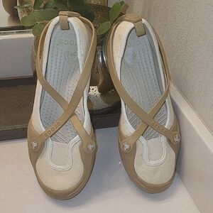 CROCS Canvas Tan and Cream Crossover Strap Flats. Women's Size 7 W.